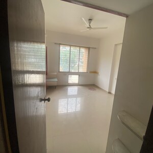 Room in 2 BHK Apartment at Nipania – for Sale
