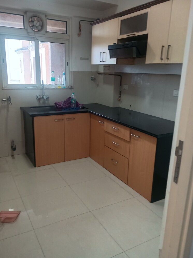 Team Area, hiranandani-astra 2 Bedroom 999 Sq.Ft. Apartment In Ghodbunder Road Thane 9198747