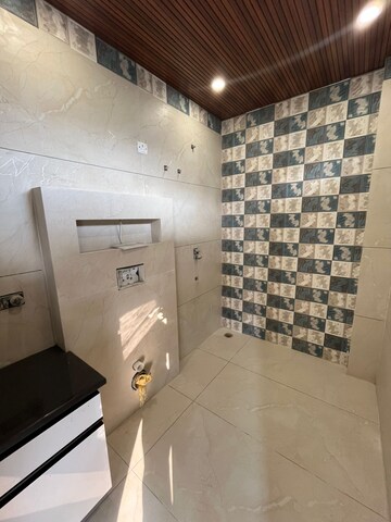 Bathroom in 4 BHK Independent House at Gms Road – for Sale