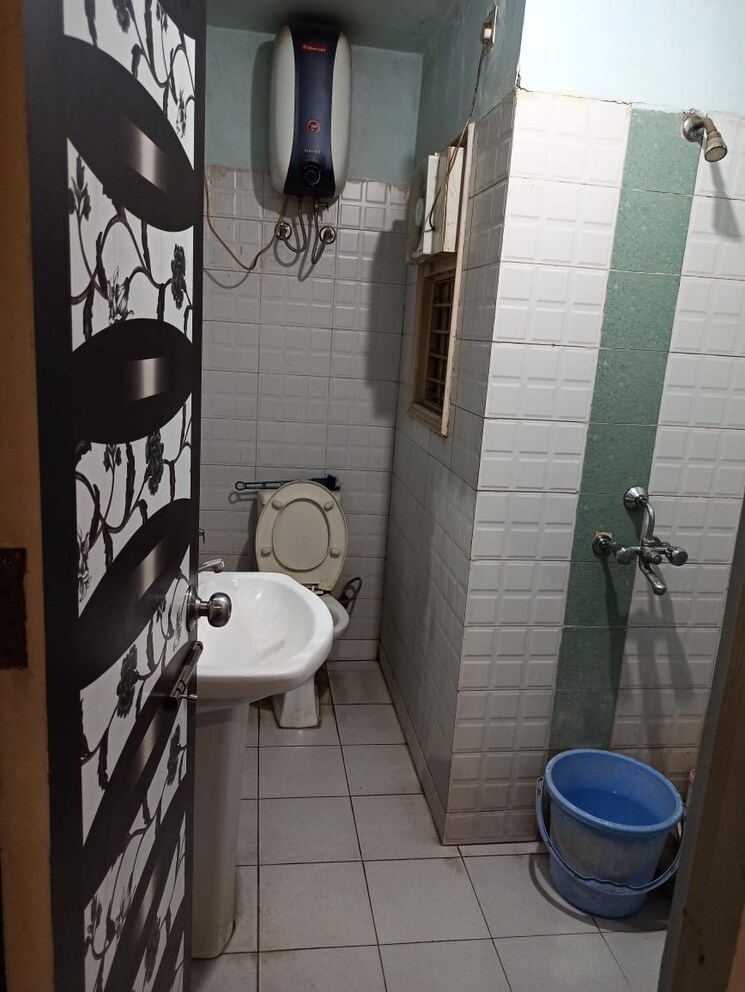 Bathroom, rps-palm-drive 2 Bedroom 1125 Sq.Ft. Builder Floor In Sector 88 Faridabad 9198742