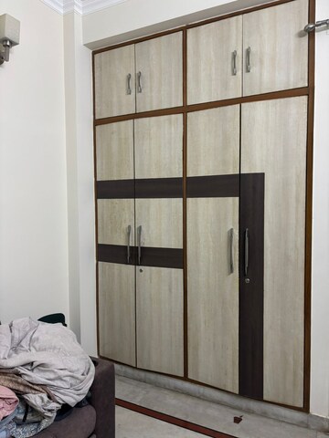 Room in 4 BHK Apartment at San Marino Apartment, Sector 45 – for Rent