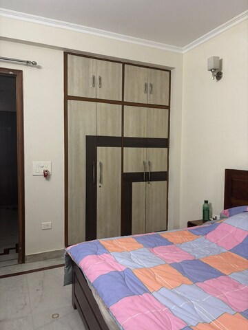 Room in 4 BHK Apartment at San Marino Apartment, Sector 45 – for Rent