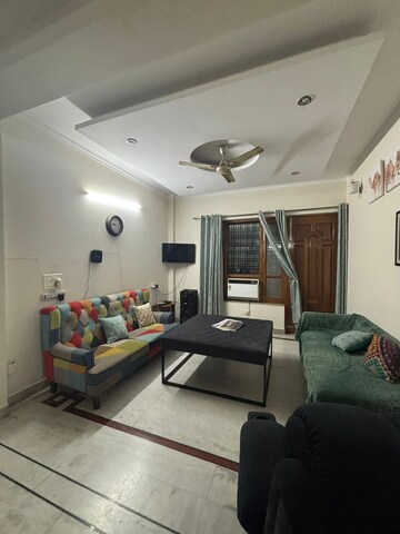 Living Room in 4 BHK Apartment at San Marino Apartment, Sector 45 – for Rent