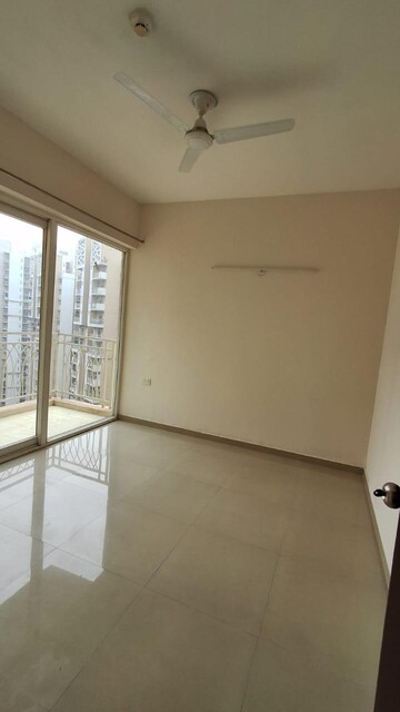 Room in 3 BHK Apartment at Mahagun Mywoods, Sector 16c Greater Noida – for Rent