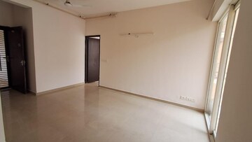 Room in 3 BHK Apartment at Mahagun Mywoods, Sector 16c Greater Noida – for Rent