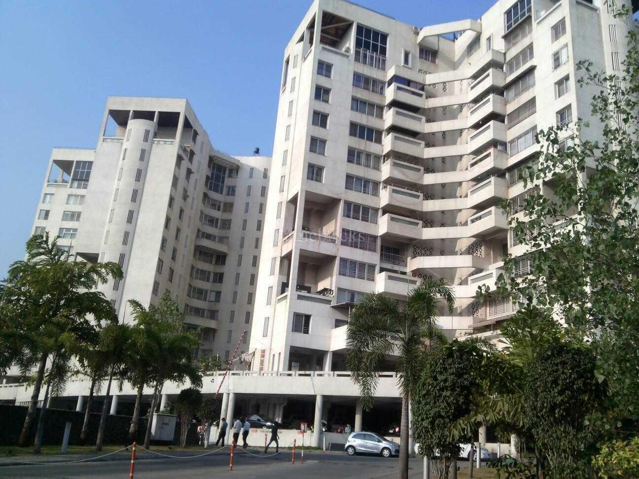 3 BHK + Study Room Apartment For Sale in Regent Heights