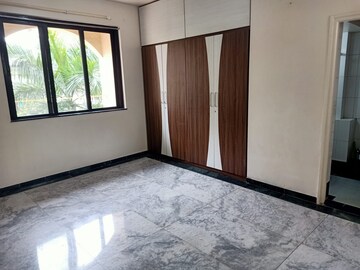 Room in 3 BHK Apartment at Hiranandani Estate Princeton, Ghodbunder Road – for Rent
