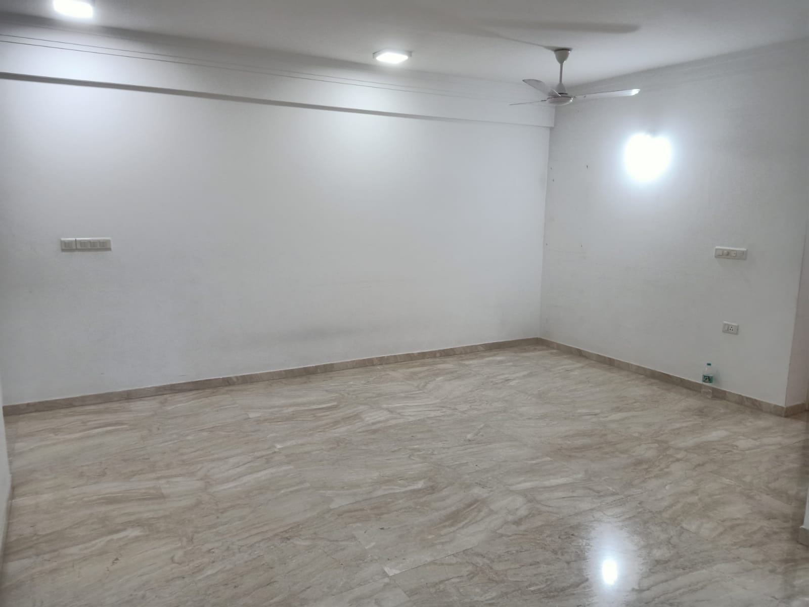 2 BHK Apartment For Sale in Rosa Oasis