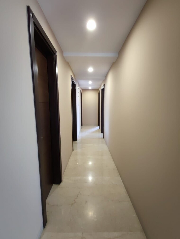 undefined, vasant vihar 4 Bedroom 4200 Sq.Ft. Builder Floor In Vasant Vihar Delhi 9198876