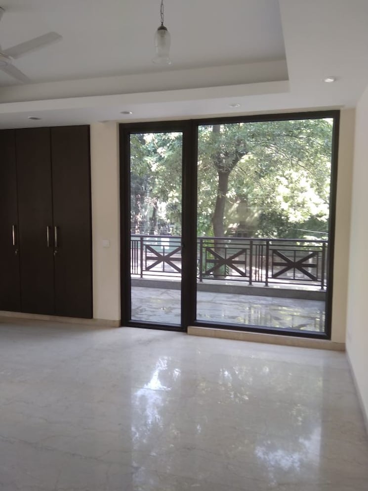Room, vasant vihar 4 Bedroom 4200 Sq.Ft. Builder Floor In Vasant Vihar Delhi 9198876
