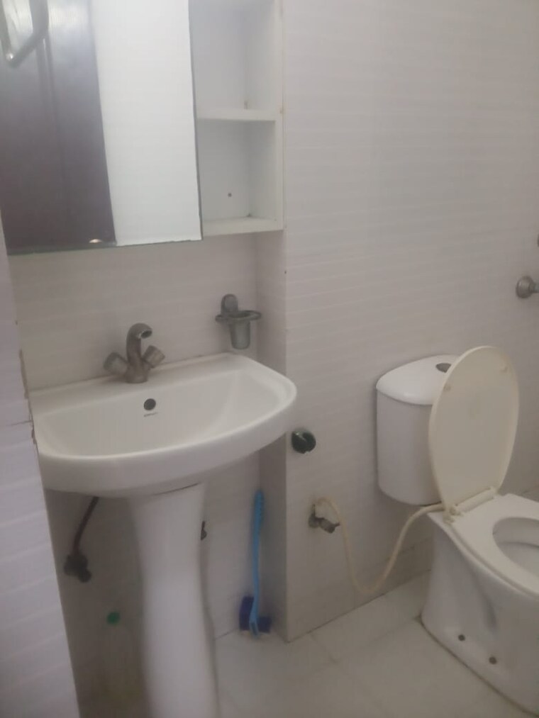 Attached Bathroom, rps-savana 3 Bedroom 1249 Sq.Ft. Apartment In Sector 88 Faridabad 9198866