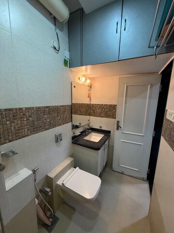 Team Area in 1.5 BHK Apartment at Palacia Kingston, Thane West – for Rent