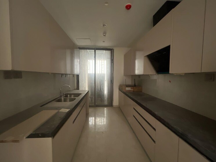 Kitchen, rustomjee-crown 4 Bedroom 2390 Sq.Ft. Apartment In Prabhadevi Mumbai 9198914