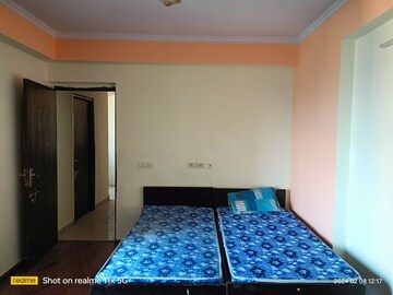 Bedroom in 1 RK Apartment at Amrapali Pan Oasis, Sector 70 – for Rent