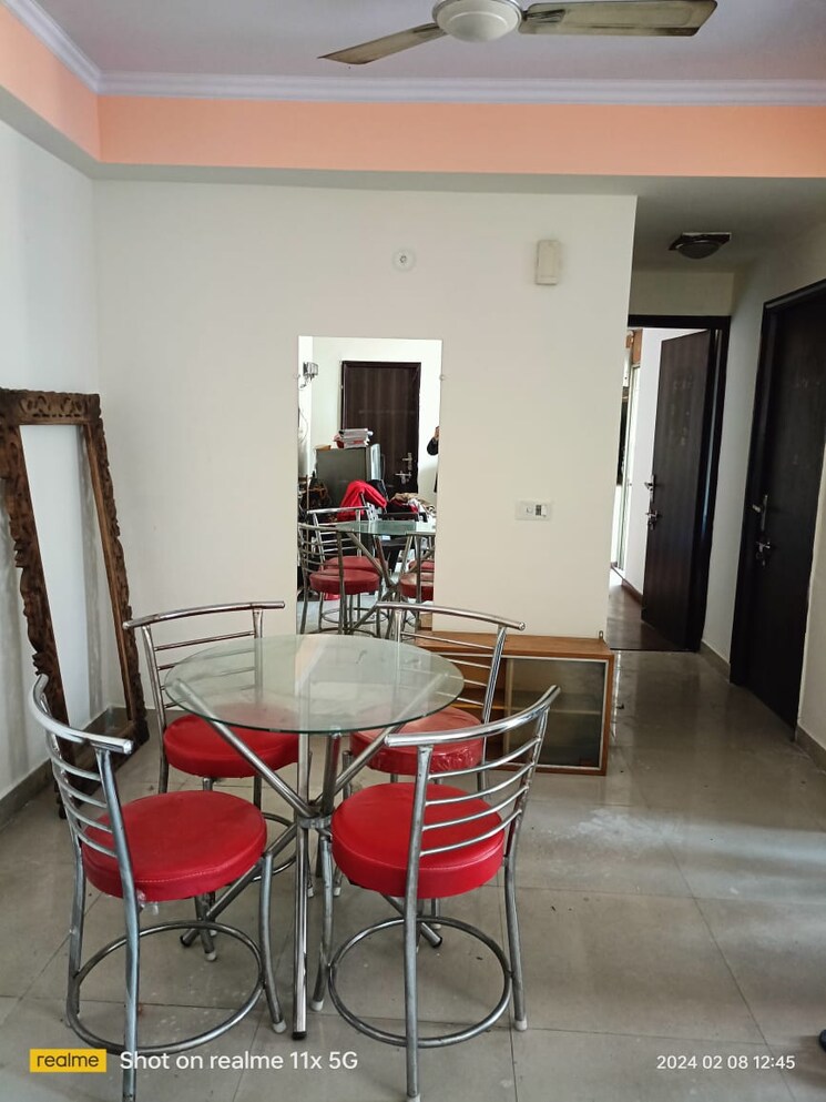 Other, amrapali-pan-oasis 1 RK 400 Sq.Ft. Apartment In Sector 70 Noida 9199033