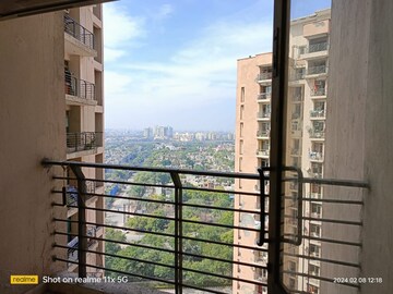 1 RK Apartment – Exterior View View at Amrapali Pan Oasis, Sector 70 - for Rent