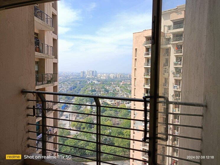 Exterior View, amrapali-pan-oasis 1 RK 400 Sq.Ft. Apartment In Sector 70 Noida 9199033