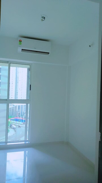 Room in 3 BHK Apartment at Lodha Codename Premier, Dombivli East – for Rent
