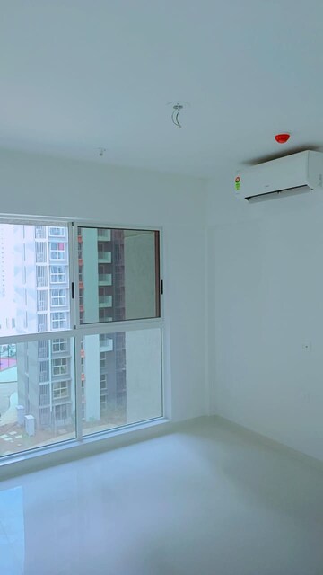 Room in 3 BHK Apartment at Lodha Codename Premier, Dombivli East – for Rent