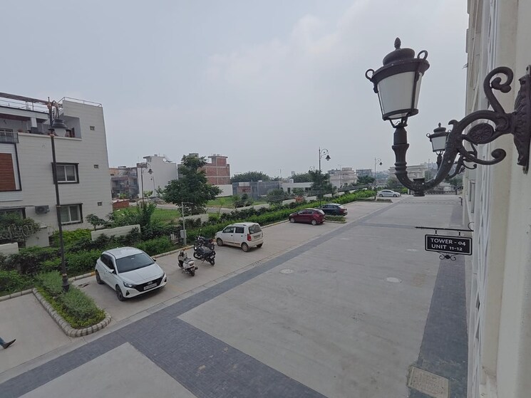 Exterior View, uchdpl-veridia-oakwood-enclave 4 Bedroom 2385 Sq.Ft. Apartment In Wave City Ghaziabad 9199067