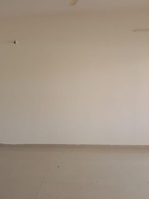 Room in 2 BHK Apartment at Daadys Olive, Electronic City – for Sale