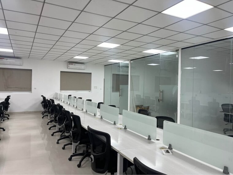 Team Area, senapati bapat road Commercial Office Space 4200 Sq.Ft. In Senapati Bapat Road Pune 9199037