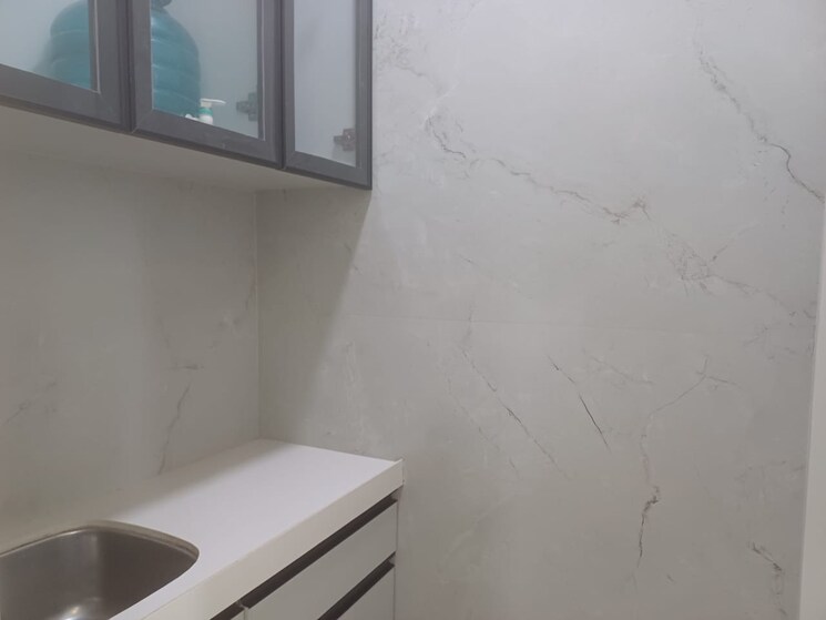 Room, wadhwa-the-gateway Commercial Office Space 350 Sq.Ft. In Mulund West Mumbai 9199054