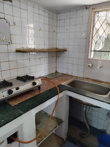 Kitchen in Studio Apartment at Vijayant Enclave, Sector 29 – for Rent