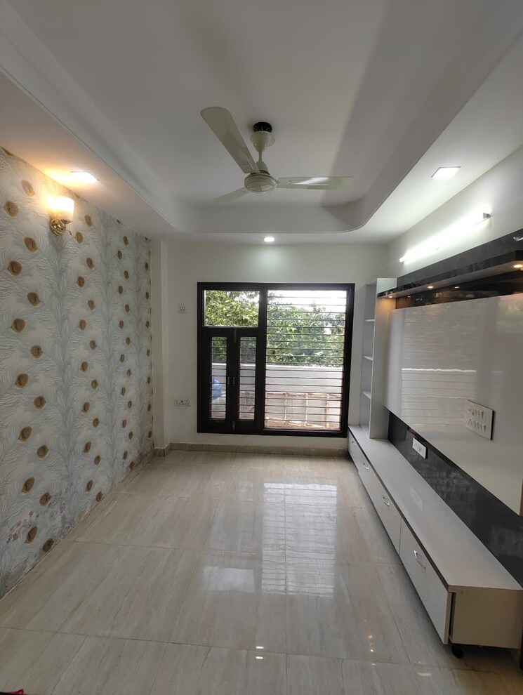 undefined, investor-house-residency 2 Bedroom 1250 Sq.Ft. Builder Floor In Vasundhara Sector 10 Ghaziabad 9199057