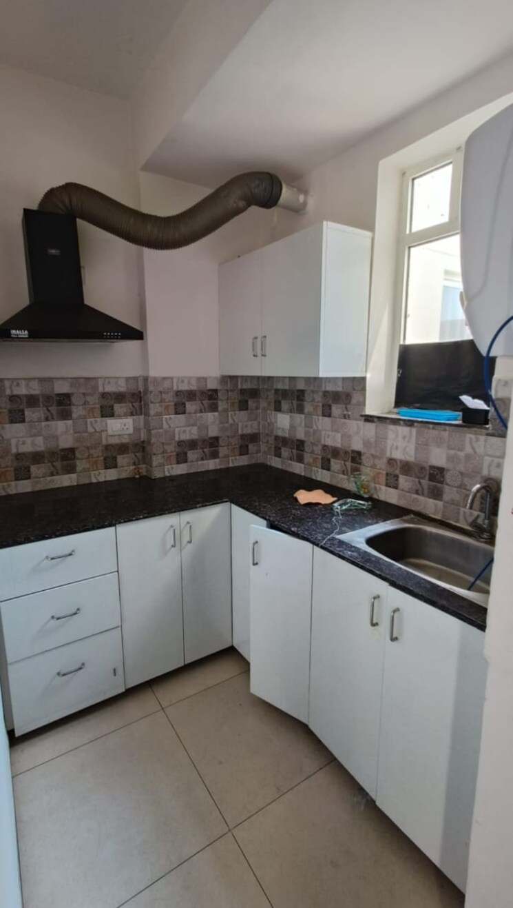 Kitchen, sushma-chandigarh-grande 1 Bedroom 725 Sq.Ft. Apartment In Lohgarh Zirakpur 9199061