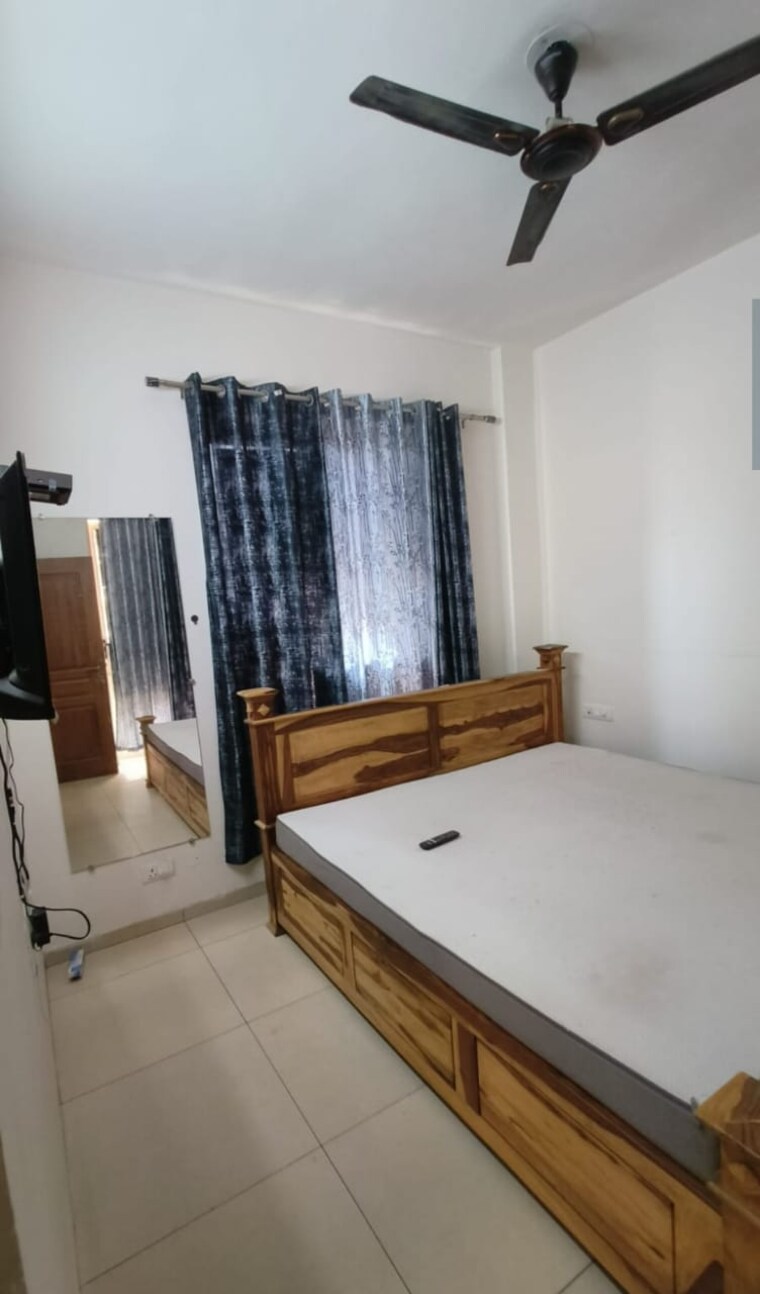 Bedroom, sushma-chandigarh-grande 1 Bedroom 725 Sq.Ft. Apartment In Lohgarh Zirakpur 9199061