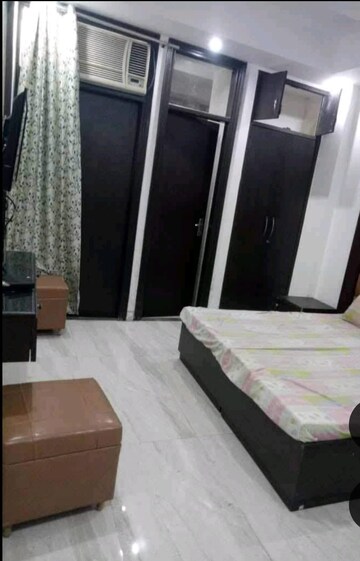 Room in  Pg at Sector 44 – for Rent