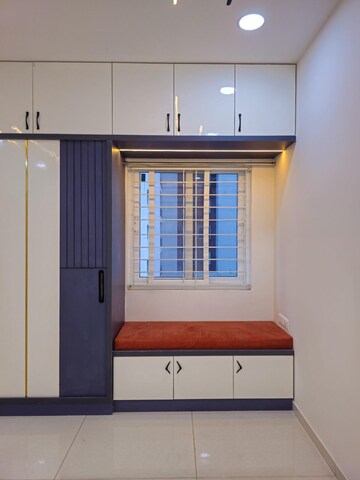 Room in 3 BHK Apartment at Rajapushpa Provincia, Narsingi – for Rent