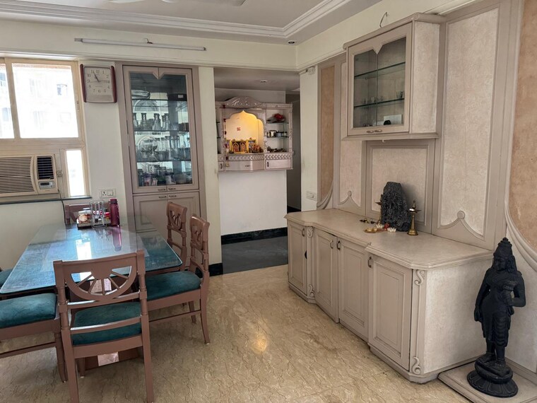 Bathroom, hiranandani-glen-croft 3 Bedroom 1750 Sq.Ft. Apartment In Powai Mumbai 9199084