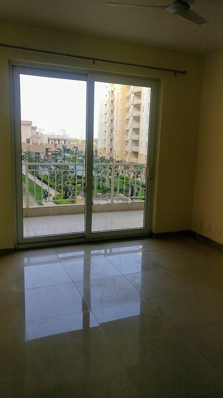 Room, emaar-palm-hills 4 Bedroom 1954 Sq.Ft. Apartment In Sector 77 Gurgaon 9199092