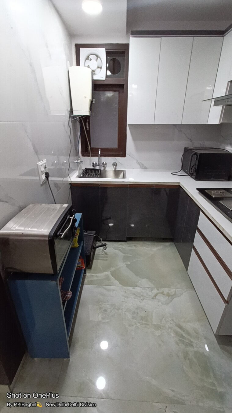 Kitchen, govindpuri 3 Bedroom 950 Sq.Ft. Builder Floor In Govindpuri Delhi 9199154