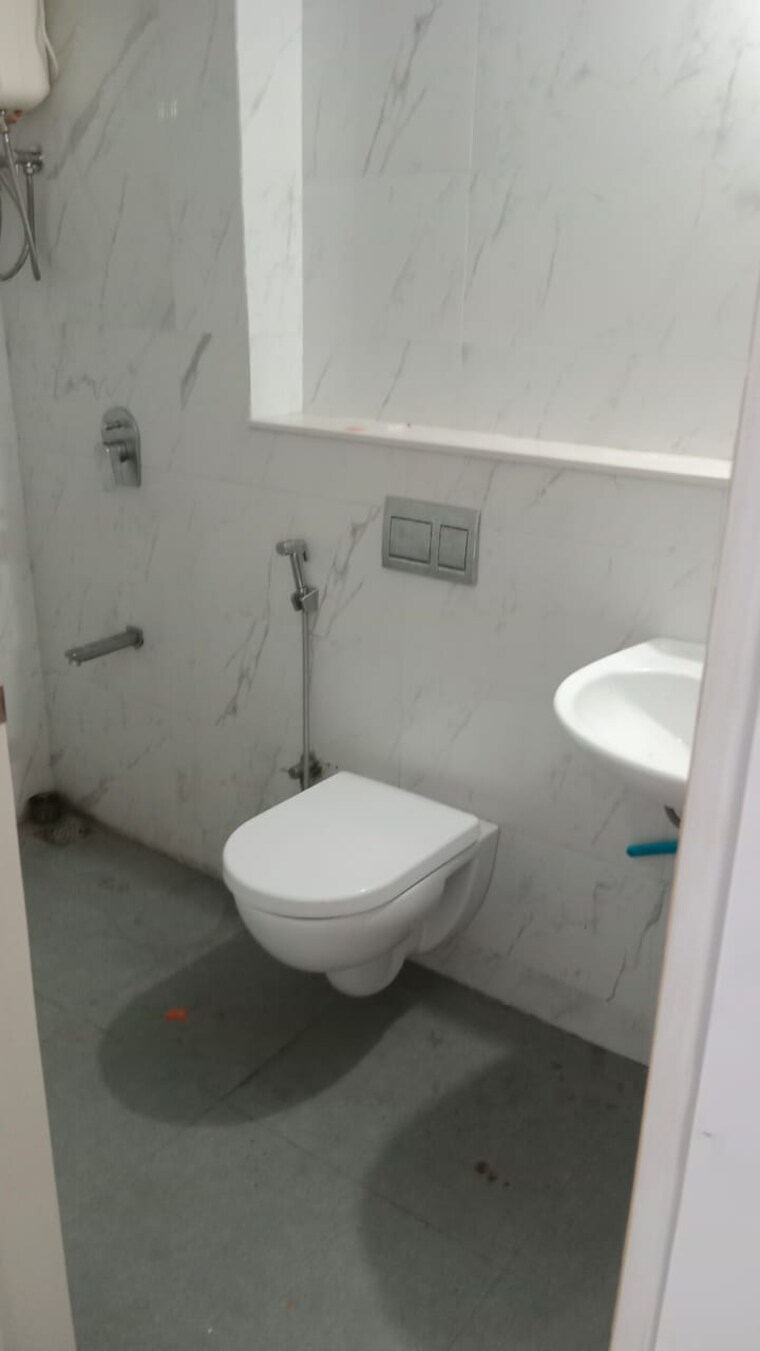 Bathroom, lodha-codename-premier 2.5 Bedroom 656 Sq.Ft. Apartment In Dombivli East Thane 9199210