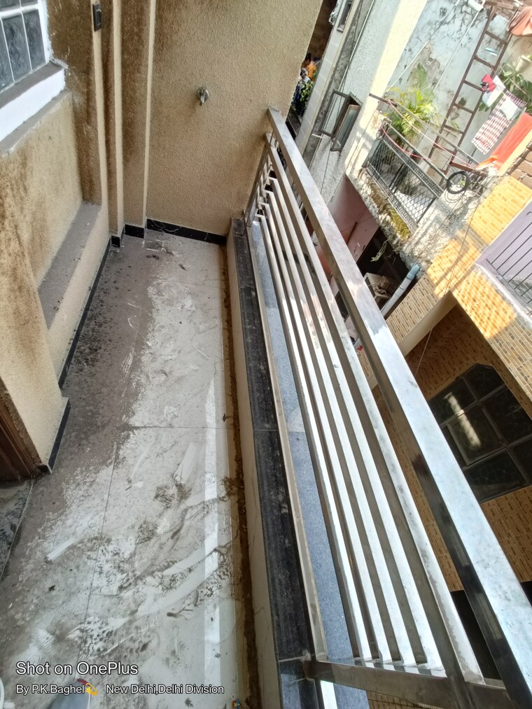 Balcony, govindpuri 3 Bedroom 950 Sq.Ft. Builder Floor In Govindpuri Delhi 9199230
