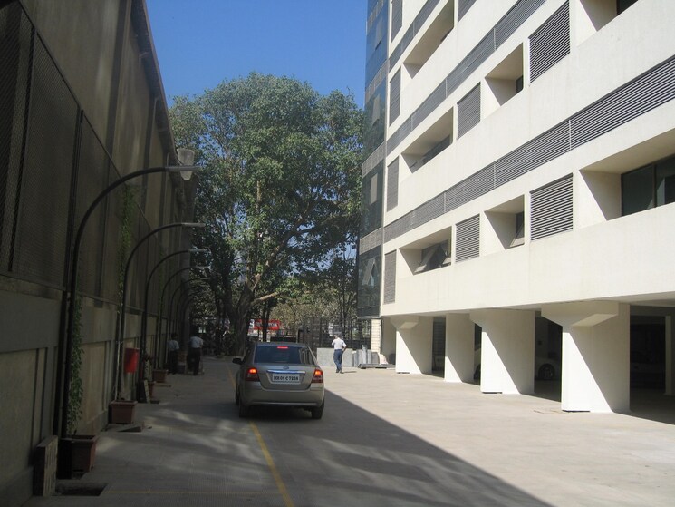 Exterior View, raheja-plaza-andheri Commercial Office Space 1100 Sq.Ft. In Andheri West Mumbai 9199264