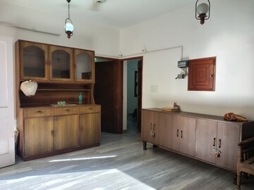 Room in 3 BHK Apartment at Alaknanda – for Rent