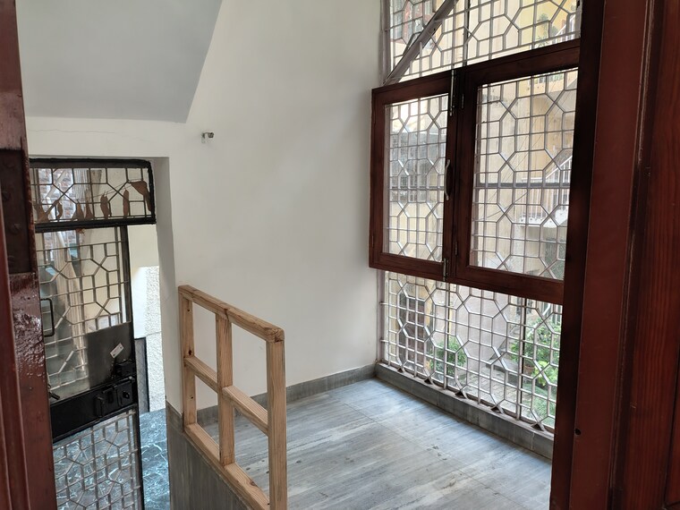 Other, alaknanda 3 Bedroom 1350 Sq.Ft. Apartment In Alaknanda Delhi 9199341