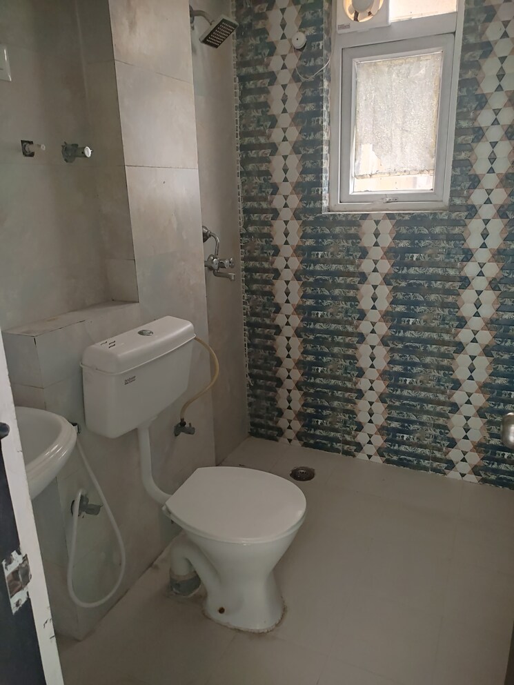 Team Area, signature-the-serenas 2.5 Bedroom 853 Sq.Ft. Apartment In Sohna Sector 36 Gurgaon 9199334