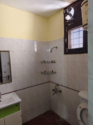Bathroom in 3 BHK Apartment at Ansal Harmony Homes, Sector 57 – for Rent