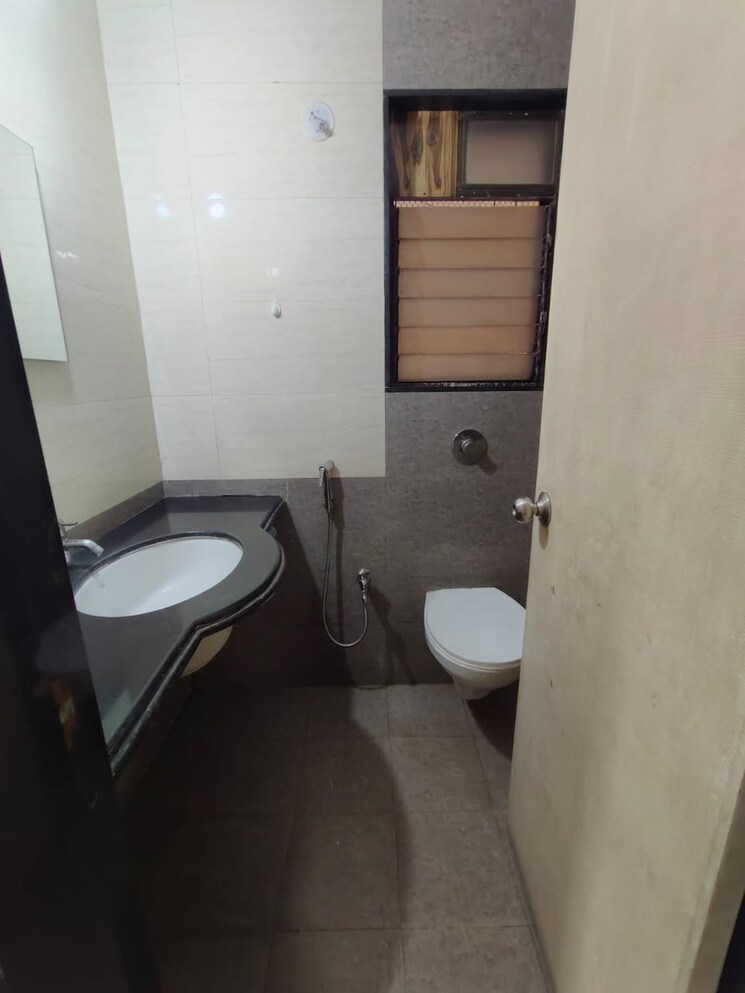 Bathroom, hyde-park-chs 2 Bedroom 533 Sq.Ft. Apartment In Kharghar Navi Mumbai 9199325