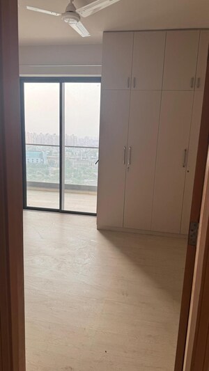 Room in 2 BHK Apartment at M3M Heights, Sector 65 – for Rent