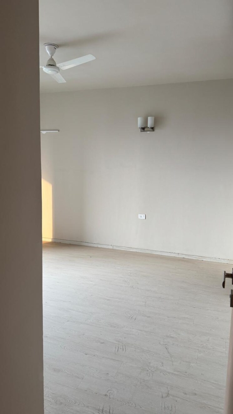 Room, m3m-heights 2 Bedroom 1682 Sq.Ft. Apartment In Sector 65 Gurgaon 9199377