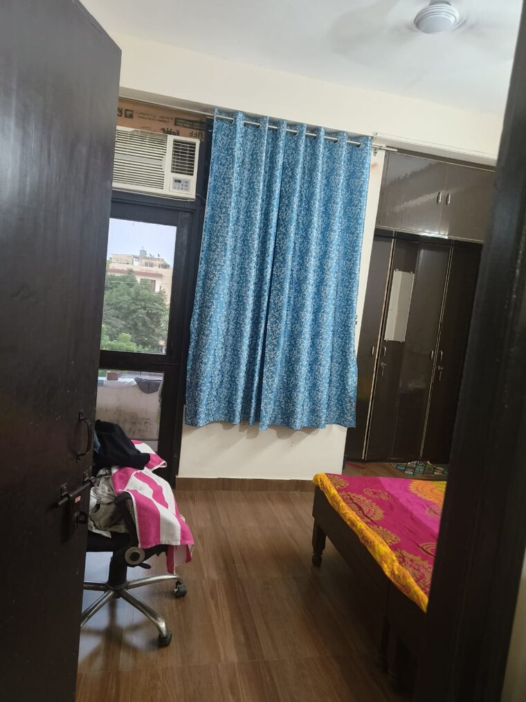 Bedroom, sector 56 2 Bedroom 1250 Sq.Ft. Independent House In Sector 56 Noida 9199558
