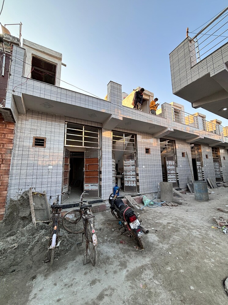 Exterior View, sector 23 2 Bedroom 65 Sq.Yd. Independent House In Sector 23 Faridabad 9199678