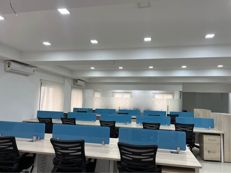 Team Area, kothrud Commercial Office Space 3500 Sq.Ft. In Kothrud Pune 9199569