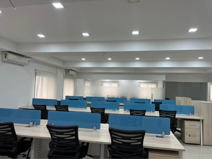Team Area, kothrud Commercial Office Space 3500 Sq.Ft. In Kothrud Pune 9199569